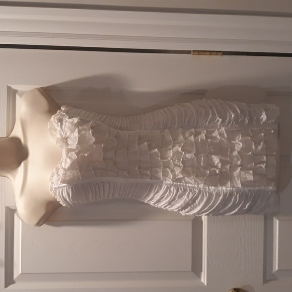 bebe Dresses & Skirts - Bebe sweetheart dress